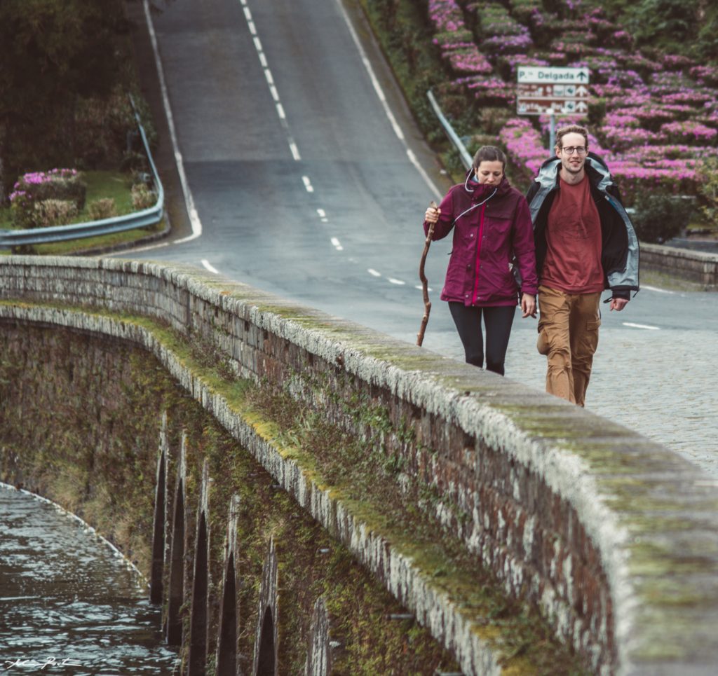 David Rodrigues |Hiking on the bridge of Sete Cidades