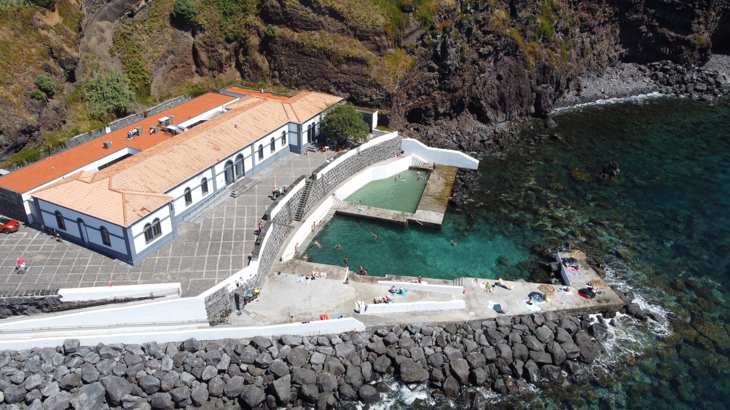 Carlos Picanço | Carapacho's natural pools in Graciosa, best beaches in the azores