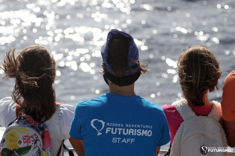 Guardians of the Azores | Photo of young kids side by side with our Guide on a cleanup event.